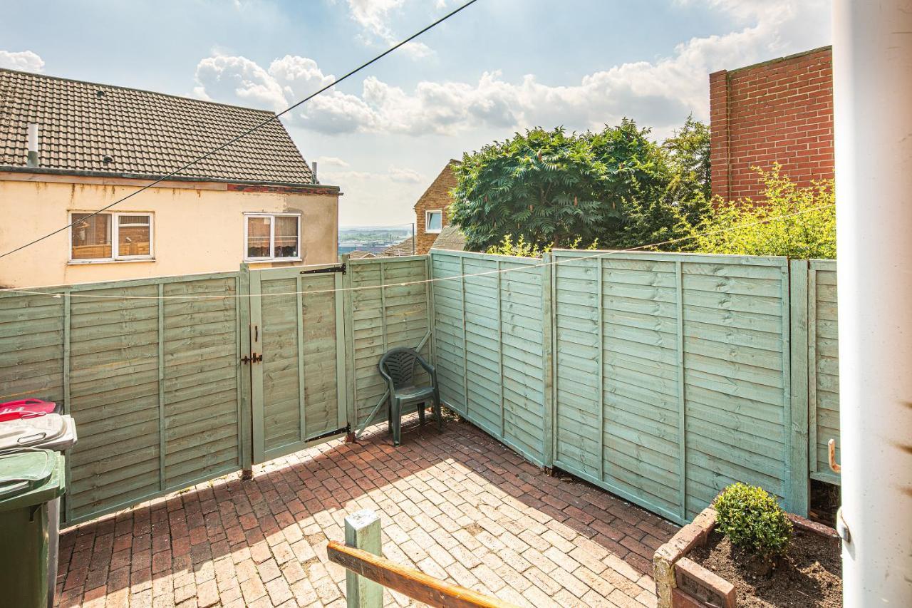 Rotherham'S Bond House Villa Exterior photo